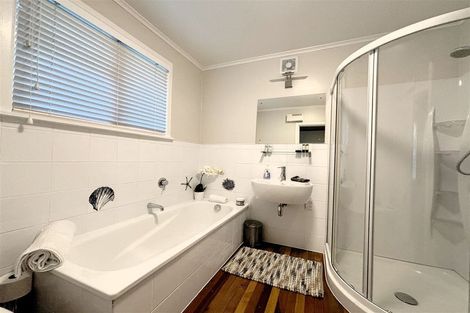 Photo of property in 76 Mount Pleasant Road, Mount Pleasant, Christchurch, 8081