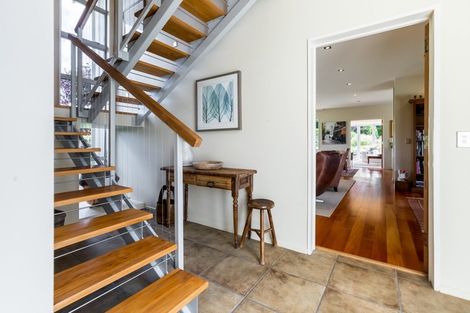 Photo of property in 5 Ridgecrest, Wanaka, 9305