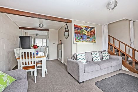 Photo of property in 6/209 Charles Street, Saint Leonards, Hastings, 4120