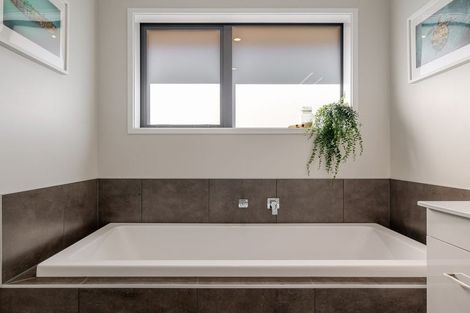 Photo of property in 33 Monarch Drive, Ashhurst, 4810