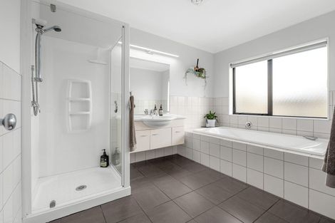 Photo of property in 8 Westvale Lane, Te Kowhai, Hamilton, 3288