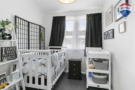 Photo of property in 18 Delaney Drive, Stokes Valley, Lower Hutt, 5019