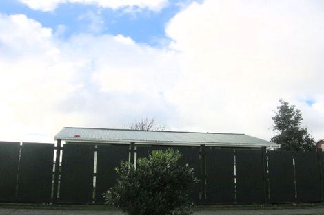 Photo of property in 7 Chatsworth Place, Highbury, Palmerston North, 4412