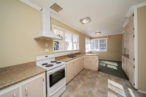 Photo of property in 13 Dixon Avenue, Hawera, 4610