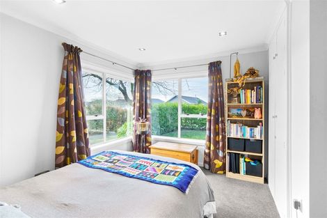 Photo of property in 40 Oriana Crescent, Hornby, Christchurch, 8042