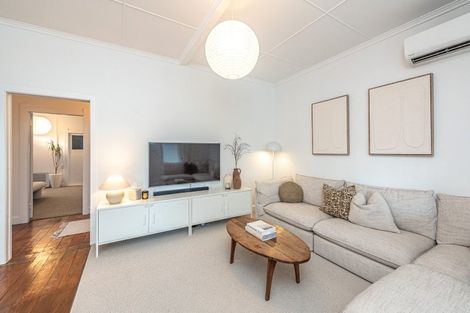 Photo of property in 113 Cornfoot Street, Castlecliff, Whanganui, 4501