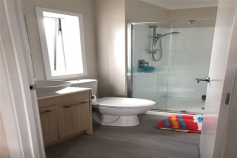 Photo of property in 9 Panakenake Way, Flat Bush, Auckland, 2019