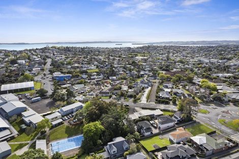 Photo of property in 3/1 Botany Road, Howick, Auckland, 2010