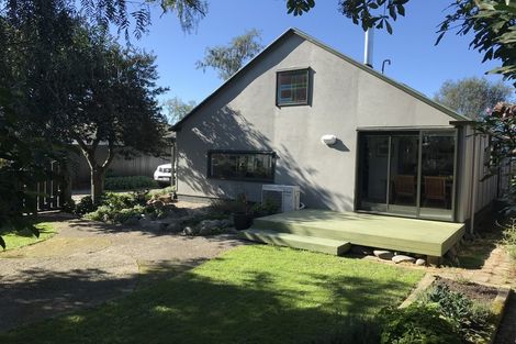 Photo of property in 69 Lipscombe Crescent, Havelock North, 4130