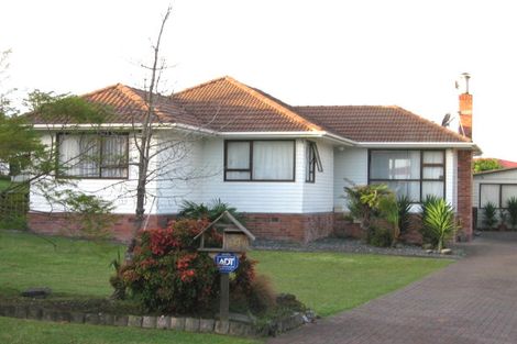 Photo of property in 14 Poto Street, Te Atatu South, Auckland, 0610