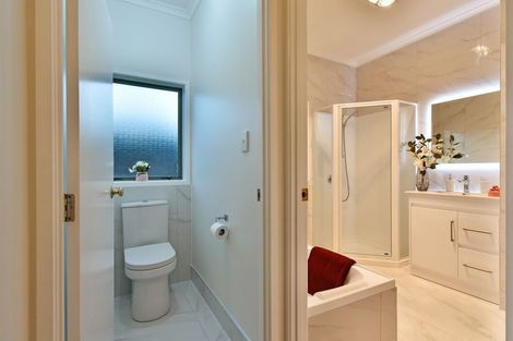 Photo of property in 41 Robin Brooke Drive, Flat Bush, Auckland, 2019