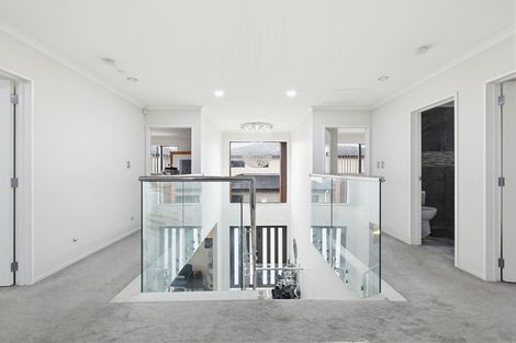 Photo of property in 56a Cambridge Terrace, Papatoetoe, Auckland, 2025