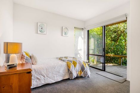 Photo of property in 2/194 Glenvar Road, Torbay, Auckland, 0630