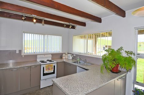 Photo of property in 533 Settlement Road, Kaiwaka, 0573