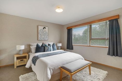 Photo of property in 12 Lomax Place, Islington, Christchurch, 8042