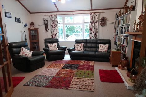 Photo of property in 7 Calico Line, Marton, 4710