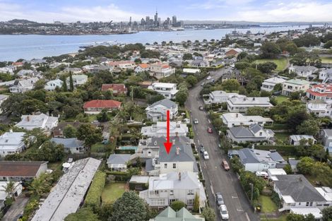 Photo of property in 3 Kerr Street, Devonport, Auckland, 0624