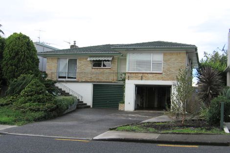Photo of property in 48 Clovelly Road, Bucklands Beach, Auckland, 2012