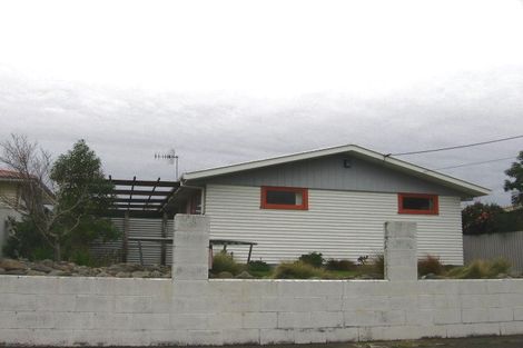 Photo of property in 41 Tararua Terrace, Cloverlea, Palmerston North, 4412