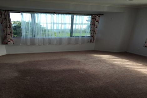 Photo of property in 28a Hoylake Place, Wattle Downs, Auckland, 2103