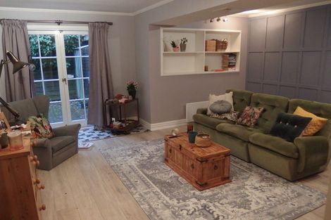 Photo of property in 91 Harbour View Road, Harbour View, Lower Hutt, 5010