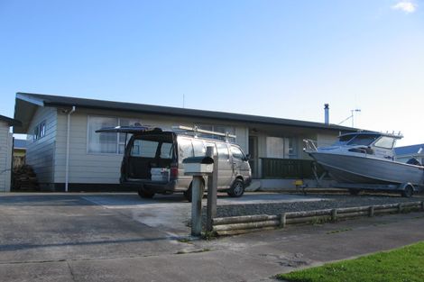 Photo of property in 1 Jupiter Street, Milson, Palmerston North, 4414