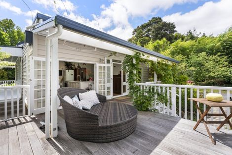 Photo of property in 200 Huia Road, Titirangi, Auckland, 0604