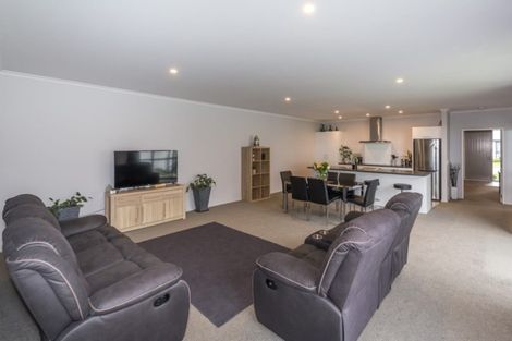 Photo of property in 15 George West Square West, Wigram, Christchurch, 8025