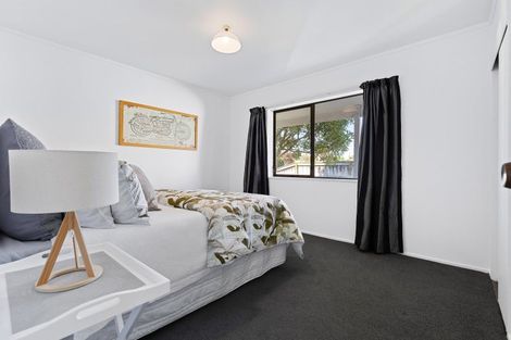 Photo of property in 65a Vardon Road, St Andrews, Hamilton, 3200