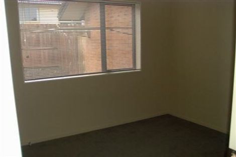 Photo of property in 24 Toledo Avenue, Henderson, Auckland, 0612