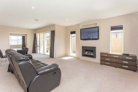 Photo of property in 16 Saint Florian Place, Woolston, Christchurch, 8062