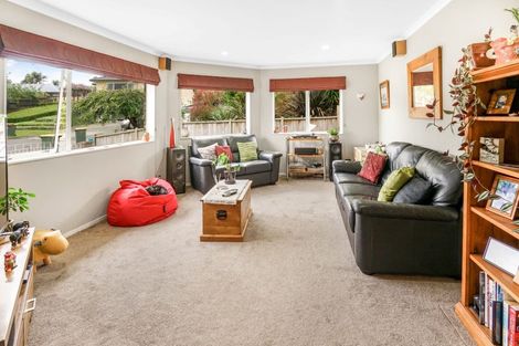 Photo of property in 4 Hereford Place, Grandview Heights, Hamilton, 3200