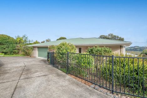 Photo of property in 13b Vipond Road, Stanmore Bay, Whangaparaoa, 0932