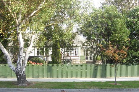 Photo of property in 2/56 Dyer Street, Epuni, Lower Hutt, 5011