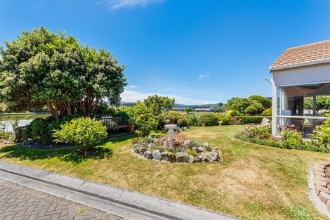 Photo of property in 3 Lakeside Villas, Whitby, Porirua, 5024