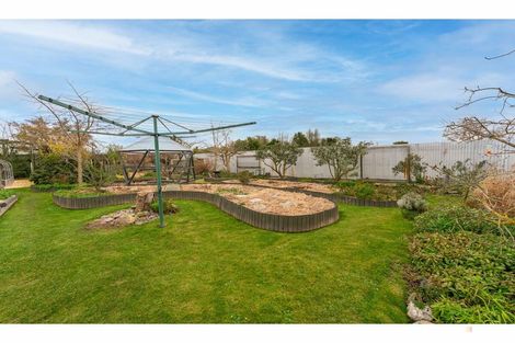 Photo of property in 8 Moorhouse Street, Waimate, 7924