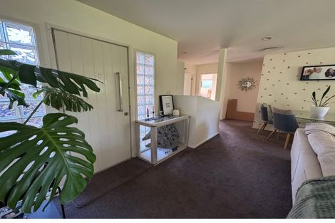 Photo of property in 2/35 Manuka Road, Bayview, Auckland, 0629