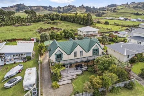 Photo of property in 34 The Crescent, Waihi Beach, 3611