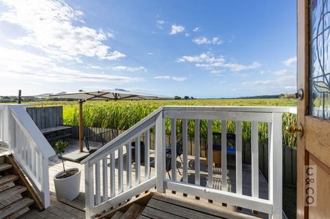 Photo of property in 15a Springs Road, Parakai, 0830