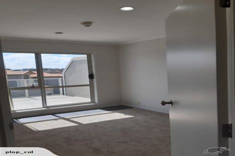 Photo of property in Santa Rosa, 17/340 Gulf Harbour Drive, Gulf Harbour, Whangaparaoa, 0930