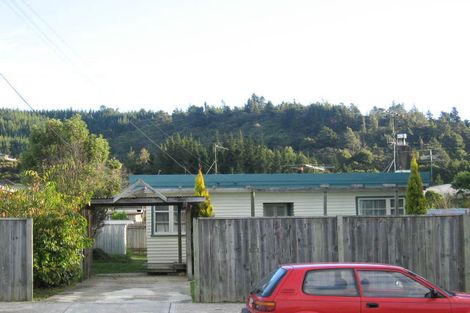 Photo of property in 12 Field Street, Silverstream, Upper Hutt, 5019