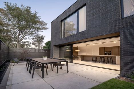 Photo of property in 12 Rhodes Street, Merivale, Christchurch, 8014