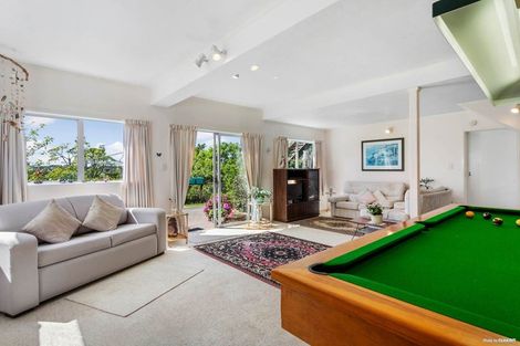 Photo of property in 37 Sartors Avenue, Northcross, Auckland, 0630