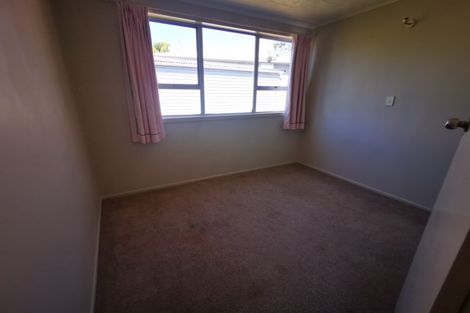 Photo of property in 7 Ellice Road, Totara Vale, Auckland, 0629