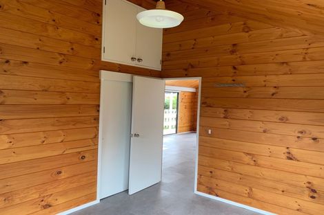 Photo of property in 27 Pacific Parade, Army Bay, Whangaparaoa, 0930