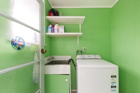 Photo of property in 5 Lambert Street, Marton, 4710