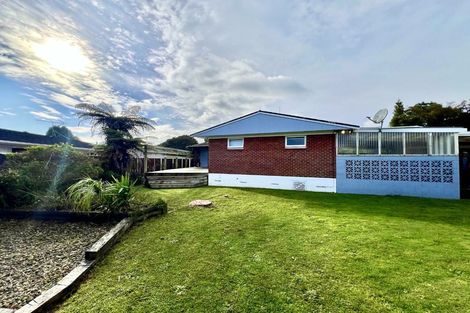 Photo of property in 9 Alf Walker Place, Papakura, 2110