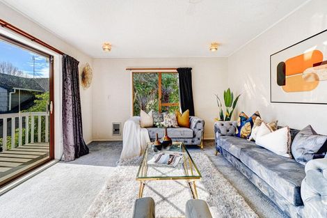 Photo of property in 18 Wisteria Way, Mairangi Bay, Auckland, 0630