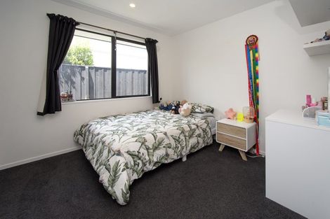 Photo of property in 72 Tiritiri Moana Drive, Pegasus, 7612