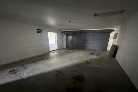 Photo of property in 4/13 Seabrook Avenue, New Lynn, Auckland, 0600